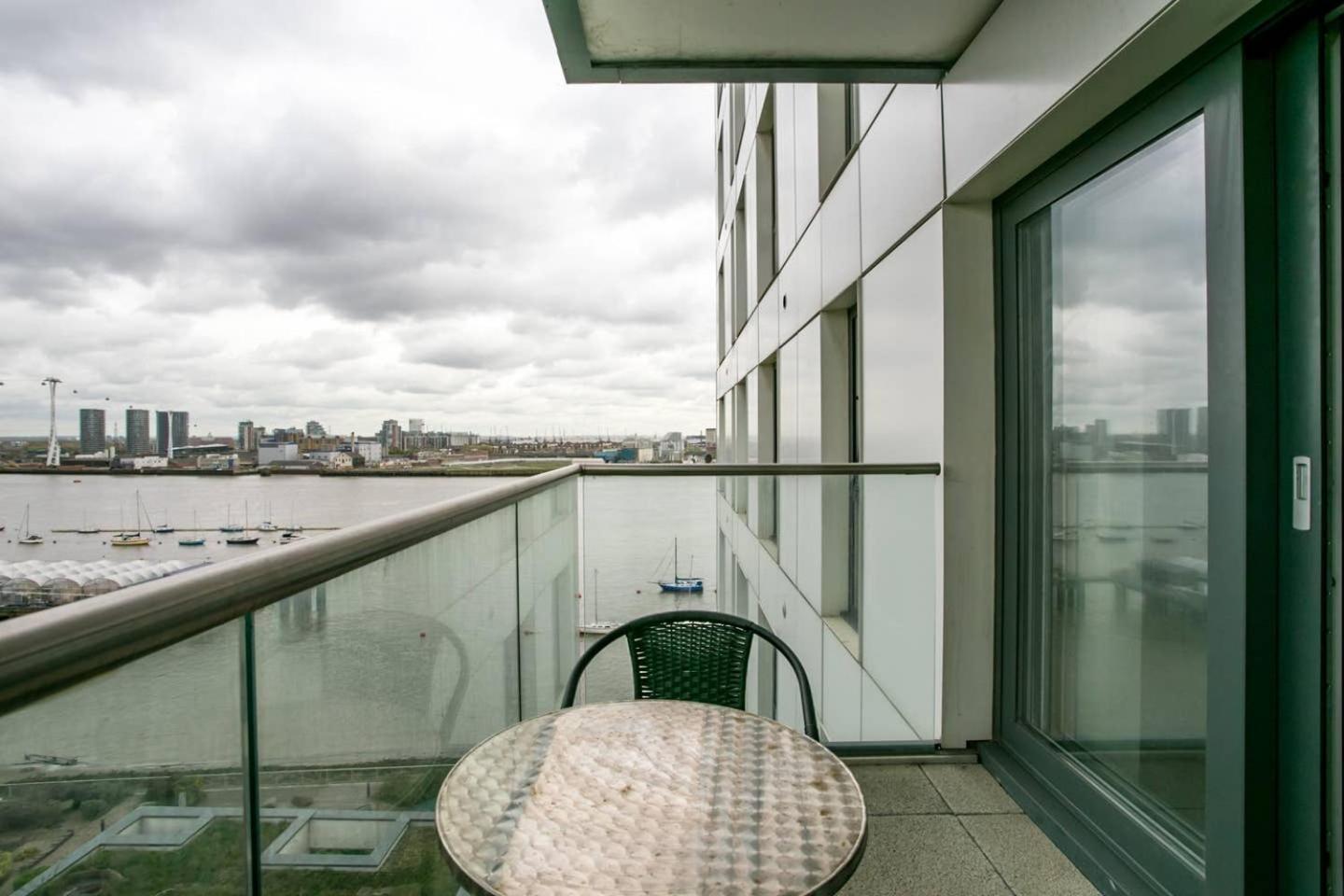 Guestready - Comfort By The Thames, W/ Balcony 런던 외부 사진
